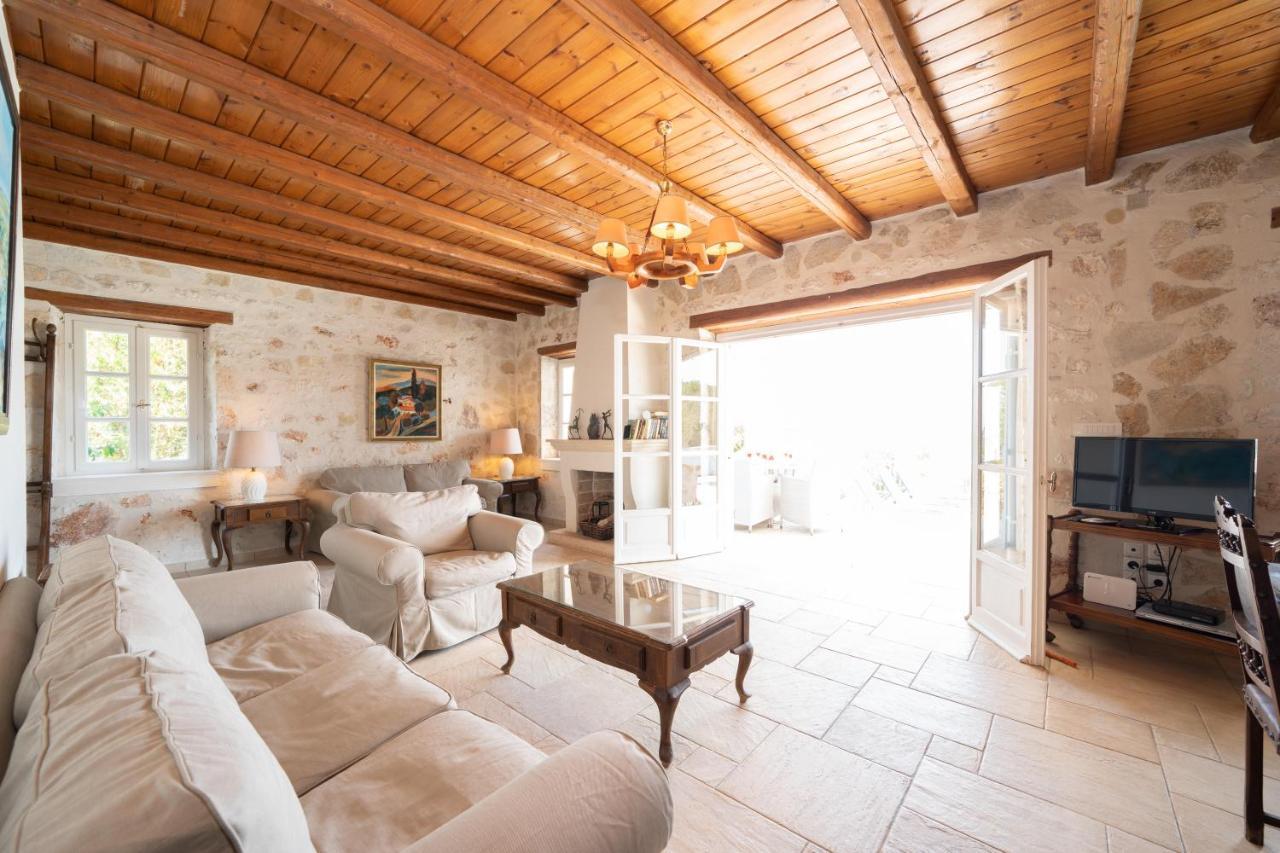 Villa Pelagos Tselendata Exterior photo